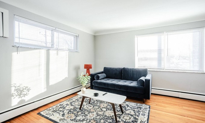 Oakley Apartment | BROT3552 - Oakley 1B
