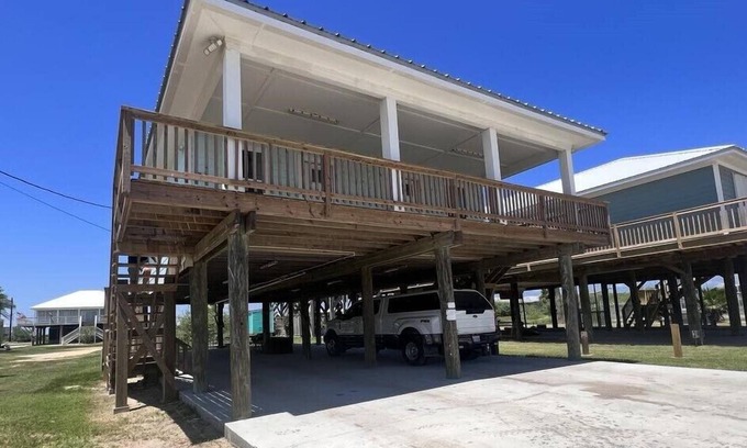Grand Isle House | Broussard's Duplex B, Coastal Realty Group, Grand Isle, LA