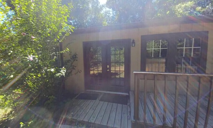 Cadiz House | Brown House in the Woods - Barkley Lake Area