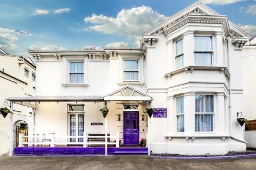 Clacton-on-Sea House | Brunton House Guest House