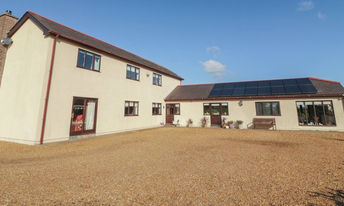 Gaerwen Cottage | Bryn Coed Cottage