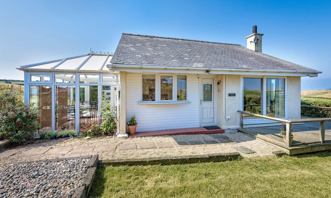 Bwlchtocyn House | Bryn - Two Bedroom House, Sleeps 4