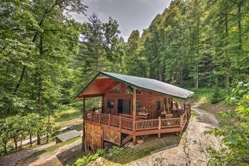 Bryson City Apartment | Bryson City Cabin with Wraparound Deck and Hot Tub