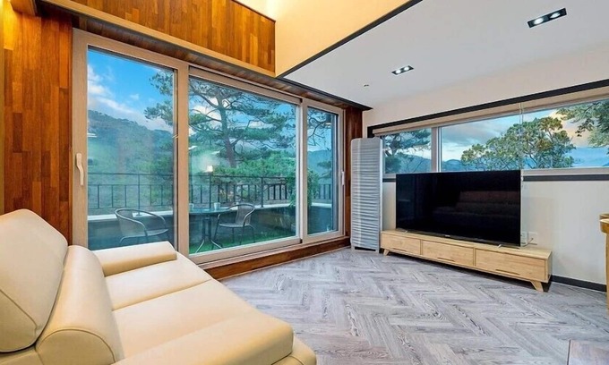 Jecheon House | BS Jecheon Pension