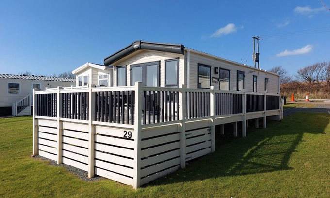 Bude Ski Chalet | Bude Coastal Lodge
