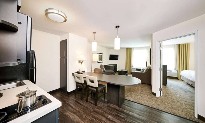 Morris Plains Hotel | Budget Friendly Option: 3 1BR Suites w/Full Kitchen Ideal for Visiting NYC