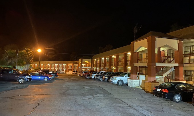 Jasper Hotel | Budget Inn & Suites