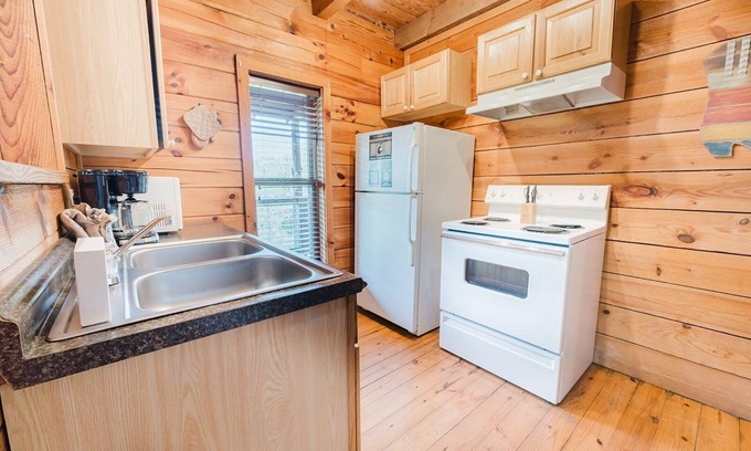 Townsend Cabin | Budro's Bungalow