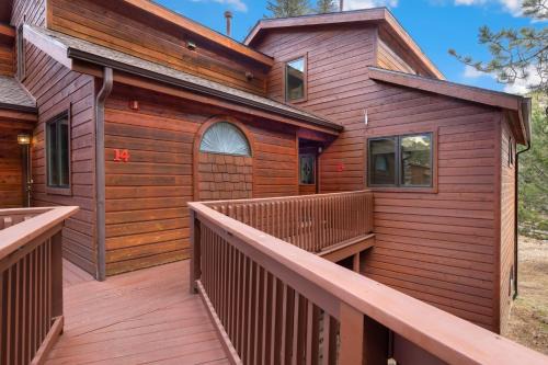 Fall River Estates Apartment | Bugle Pointe A15 by Estes Park Condos