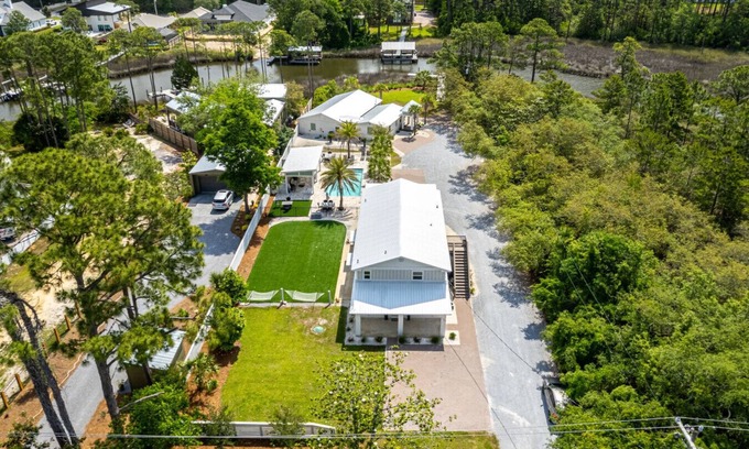Fort Walton Beach - Destin Condo | Bungalow B - The Retreat at Mack Bayou