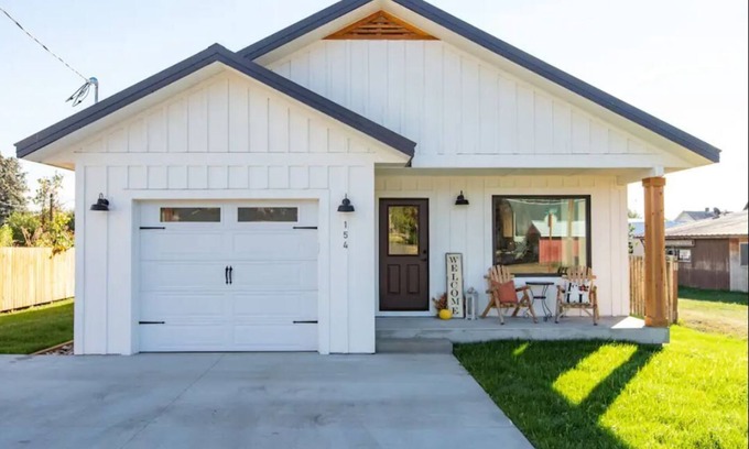 Halfway House | Bungalow in Halfway OR