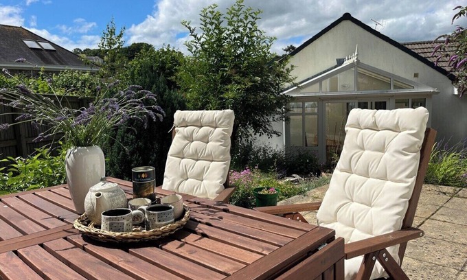 Ashburton House | Bungalow on Dartmoor's Edge, Parking & Garden