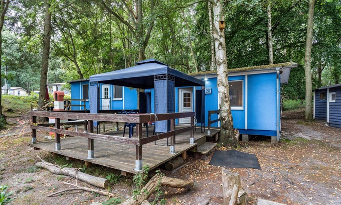 Bakenberg House | Bungalow 'Zum Leuchturm, Bgl 20' with Private Terrace and Wi-Fi