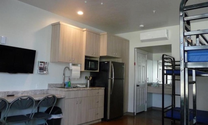 La Verkin House | Bunkhouse 3A With Cold AC