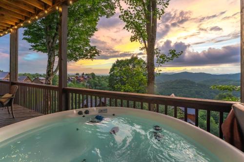 Wolf Laurel House | Burnt Skies Sleeps 10 Hot Tub Foosball Darts