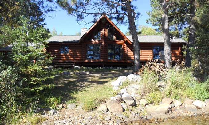 Ely House | Burntside Lake-Home, Cabin & Sauna, Come & Enjoy The Serenity, Beauty & Wildlife