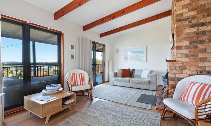 Burrill Lake House | Burrill Lake Views - an inexpensive lake house for a family holiday