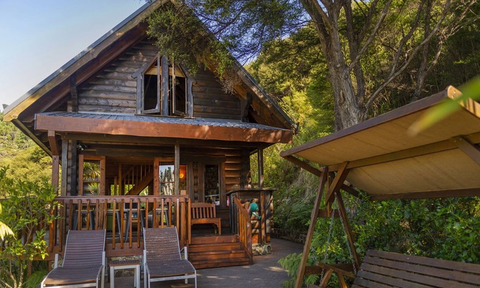 Kuaotunu Ski Chalet | Bush Chalet