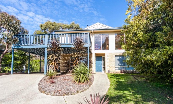 Anglesea House | Bushlark