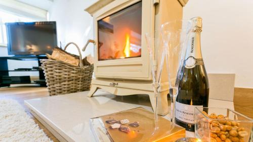 Llanfaethlu House | Buttercup