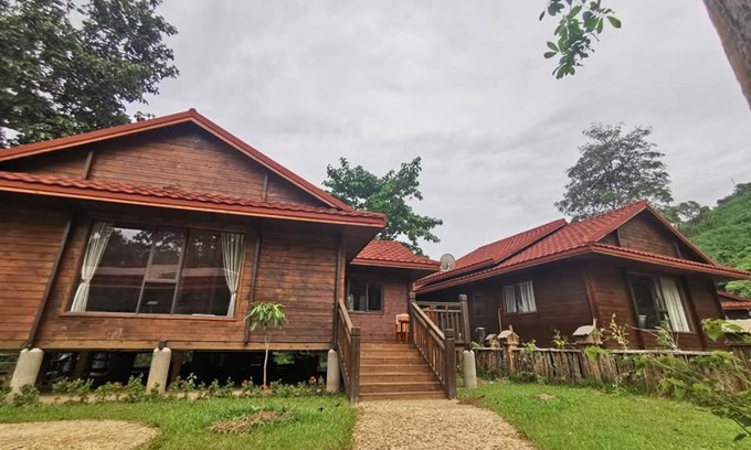 Vientiane Hotel | Butterfly Valley