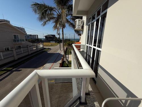 Governador Celso Ramos Apartment | cód 104 - Apartamento aconchegante de 3 quartos á 50m do mar