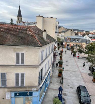 Rueil-Malmaison Apartment | Cœur du village de Rueil