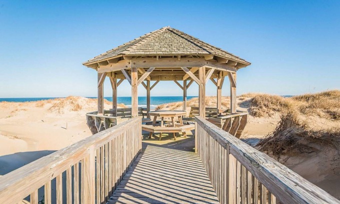 Carova Beach House | C9039 Bear Inn OBX. 4X4 Area, Wild Horses, Oceanfront, Hot Tub!