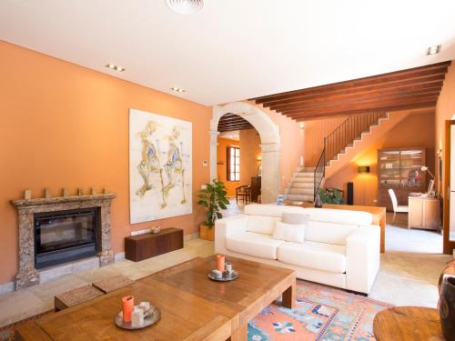 Alaro Hotel | Ca' n Beia Suites - Adults Only