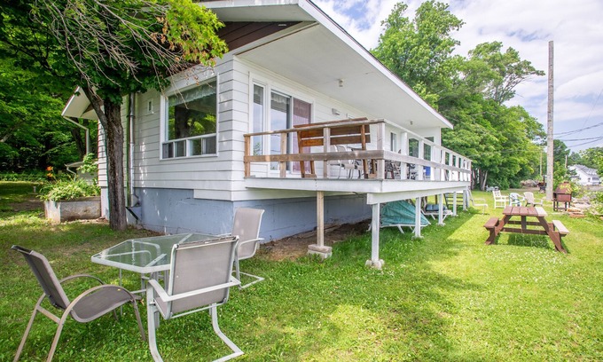 St-Francois-de-l'Ile-d'Orleans Ski Chalet | Chalet Danneau