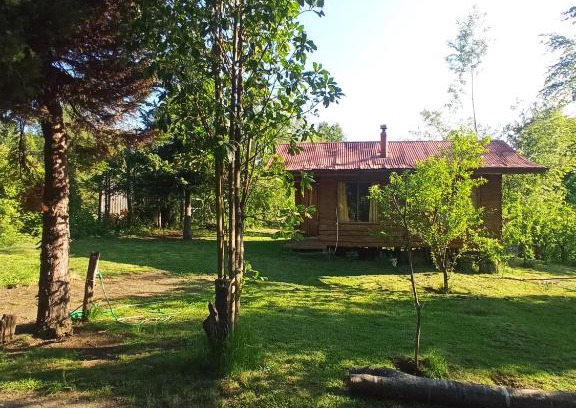 Pucon House | Cabaña Avellano - Con acceso al río Caburgua & Junta de Ríos