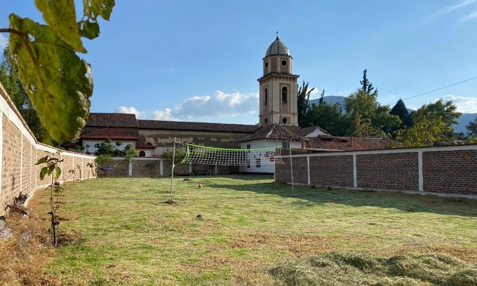 Iza Apartment | Cabaña con excelente ubicación y zona verde.