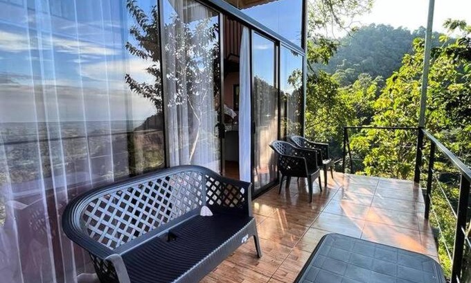 Canton Parrita Ski Chalet | Cabaña de Montaña