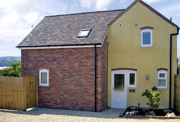 Ludwel Cottage | Cabin ∙ 3 bedrooms ∙ 5 guests