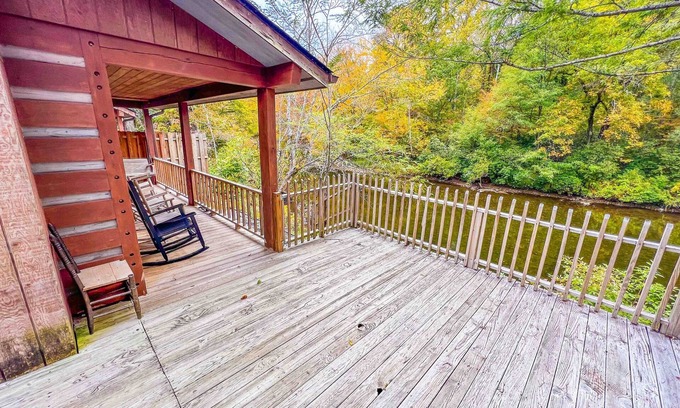 Cherokee Cabin | Cabin 4 - Riverfront w/Gas Fireplace!
