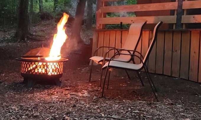 Hope Cabin | Cabin in the woods. Relax, unwind, unplug.