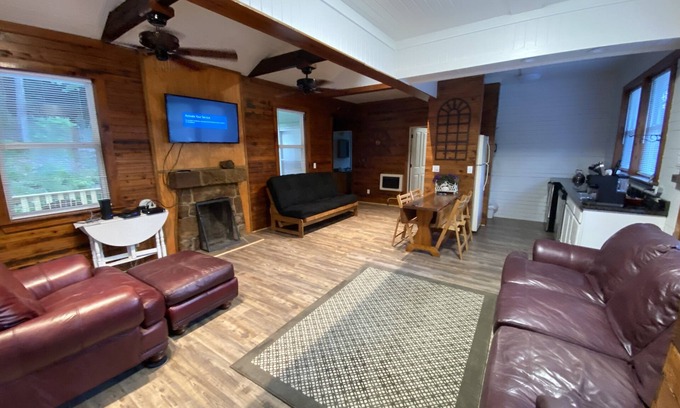 Guntersville Cottage | Cabin mountain side deck and privacy. Boat parking with electric and water.