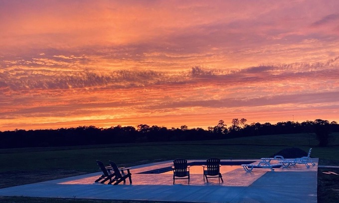 Irwinville Cabin | Cabin on 100 acres with pool