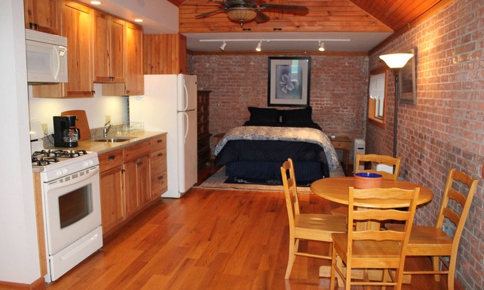 Pine Hill Cabin | Cabin Studio Near Belleayre in Pine Hill