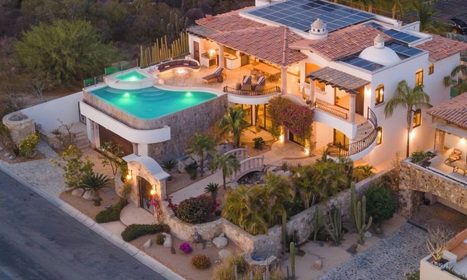 Cabo San Lucas Villa | Cabo San Lucas Ocean & Arch Views! Private Pickleball Court! 3 miles to downtown