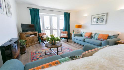 Edern House | Cae Calch
