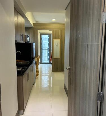 Highway Hills Apartment | Cairong Inn Condominium pool TV with Netflix FAME RESIDENCES