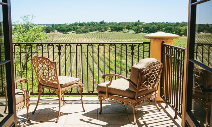 Paso Robles Bed & Breakfast | CaliPaso Winery