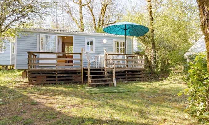 Bouzic House | "Calvi" Mobile Home: Dordogne Vacation, Shared Pool & Mini-Farm near Sarlat