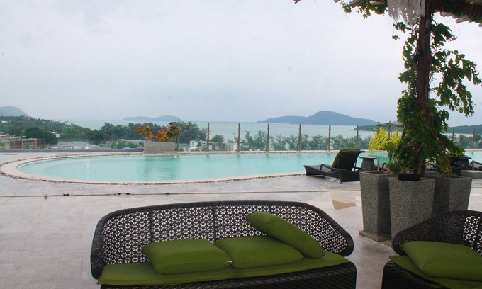 Nai Harn Apartment | Calypso Rawai Seaview apartment