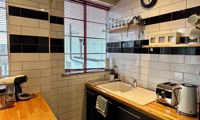 Camden Town Apartment | Camden Skyview Mansion