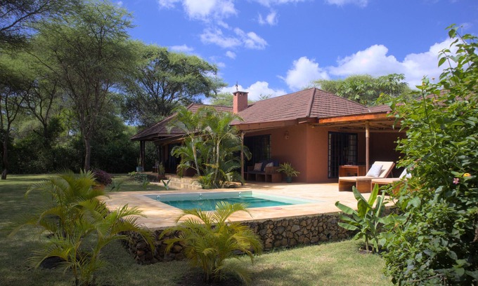 Arusha House | Cameleon Golf House on Kilimanjaro Wildlife & Golf Estate... ALL INCLUSIVE