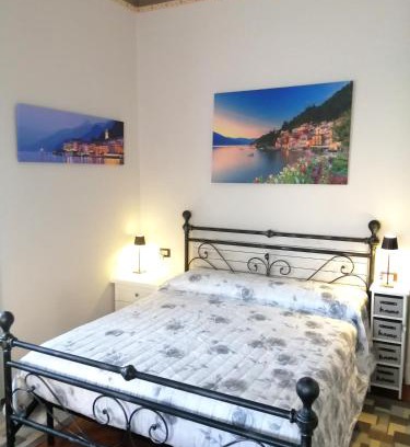 Mariano Comense House | Camera con bagno PVT e aree relax