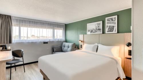 Pres d'Arenes Hotel | Campanile NATURE - Montpellier Sud