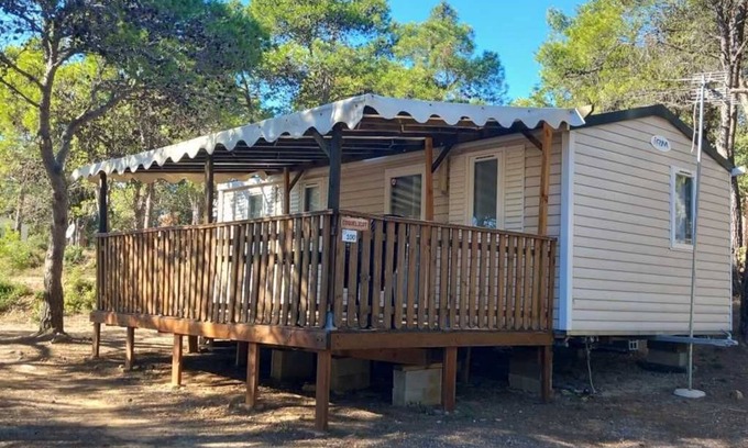 Fabrezan House | Camping 3 étoiles - Piscine - ccb0ffi
